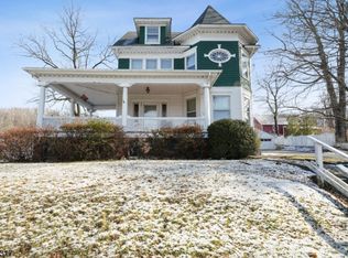 172 Main St, Gladstone, NJ 07934