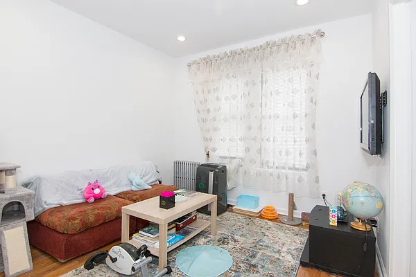 Rented by Modern Spaces | media 3