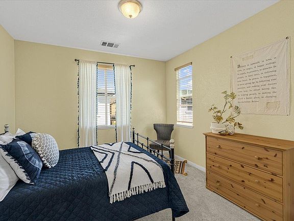 2nd image of 307 Harvest Ln