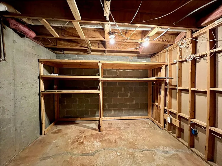 1502 Queen Anne Ct — Photo 19