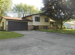2303 Diamond St NE, Canton, OH 44721