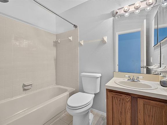 4th image of 5808 Red Cedar Ln