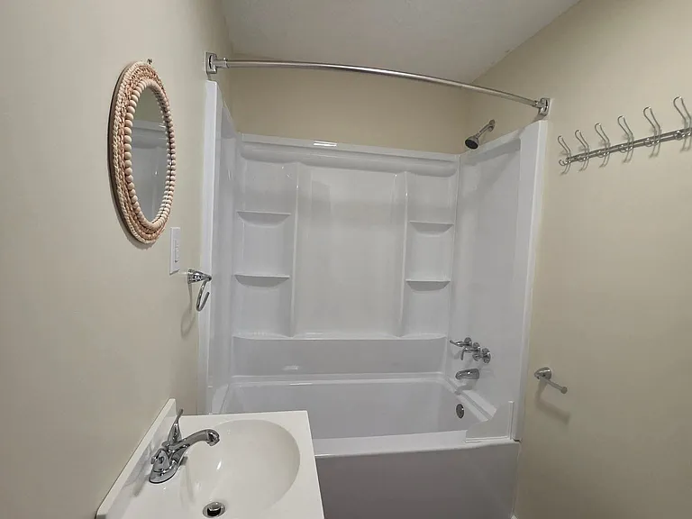 197 Hephill Dr #3 — Photo 5