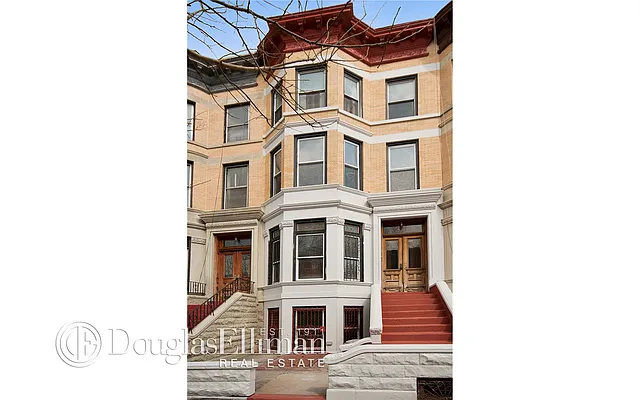 Sold by Douglas Elliman | media 15