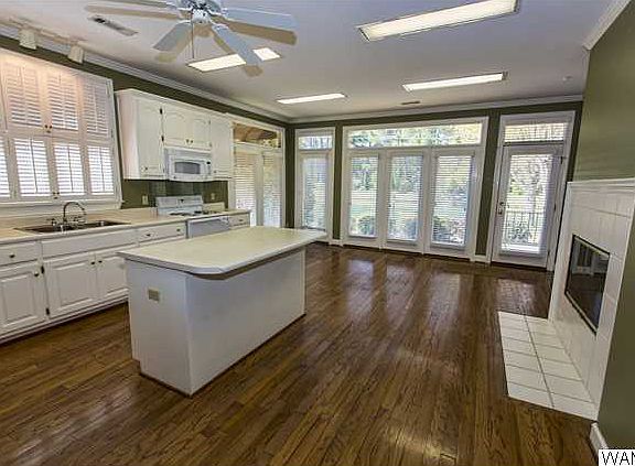 4th image of 1420 River Ro Dr