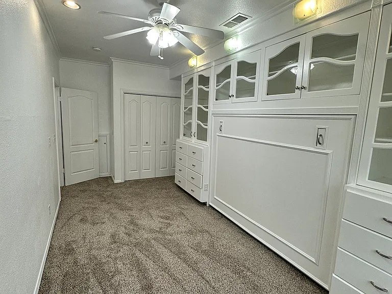 5753 W Bedford Ave — Photo 12