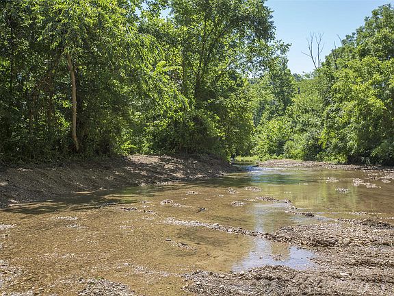 3rd image of 1598 Sams Creek Rd