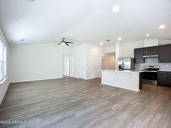 4th image of 6637 SANDLER LAKES Drive