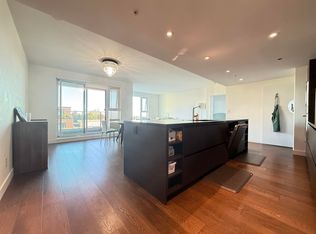 7228 Adera St #904, Vancouver, BC V6P 5B9