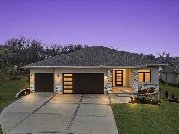2nd image of 4412 NE Gateway Dr