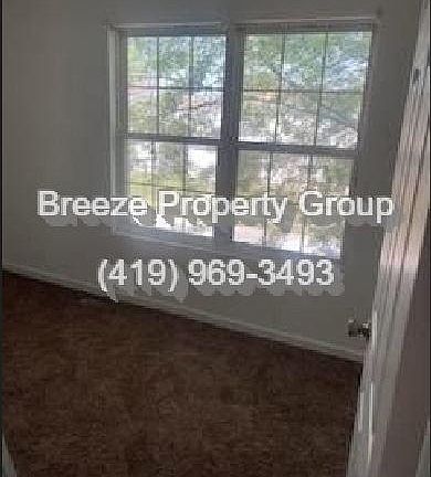 2nd image of 528 Nova St
