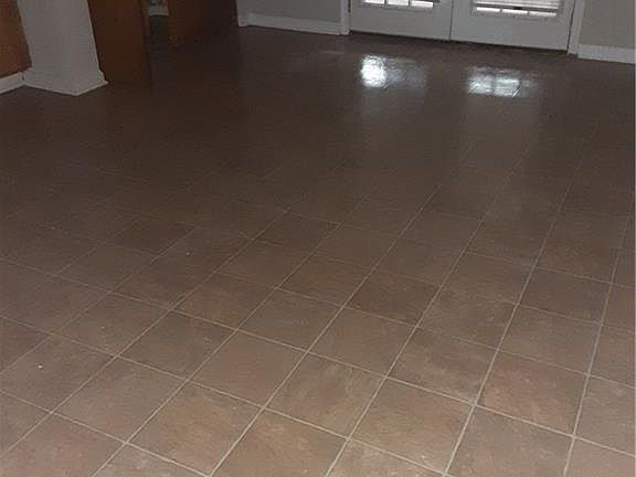 2nd image of 895 Ohara Dr