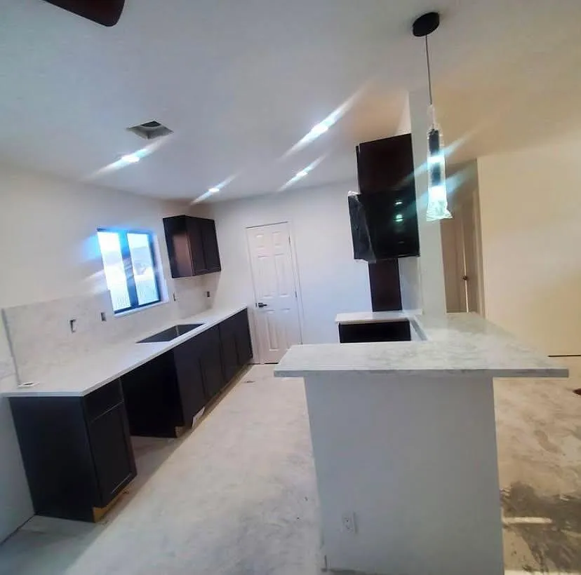 2 bed, 996 sqft, $1,700 — Photo 3
