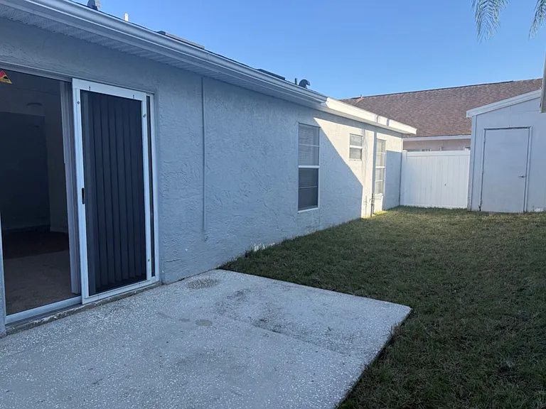 226 Panorama Dr — Photo 2