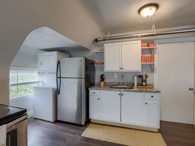 3828 Warwick Blvd, Kansas City, MO, 64111