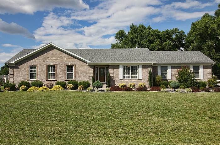 1st image of 176 Orchard Brook Dr