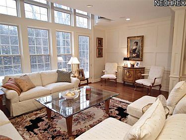 3rd image of 38003 Fairmount Blvd