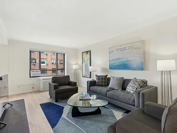 130 8th Ave APT 6E, Brooklyn, NY 11215