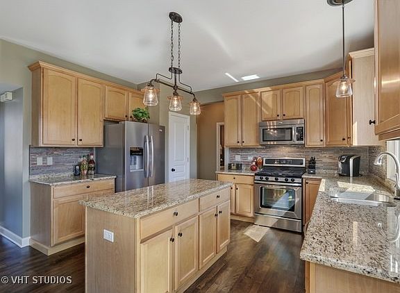 5th image of 13041 S Stockton Ave