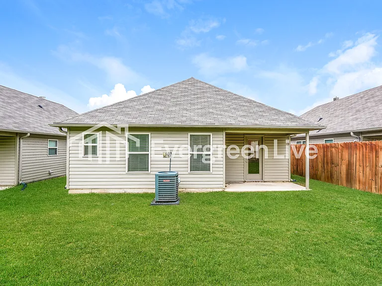 4837 Cove Ln — Photo 15