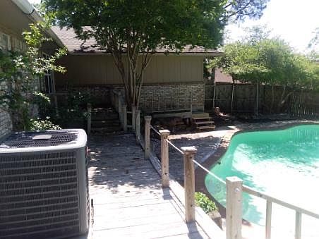 4th image of 1217 Pecan Valley Dr #1