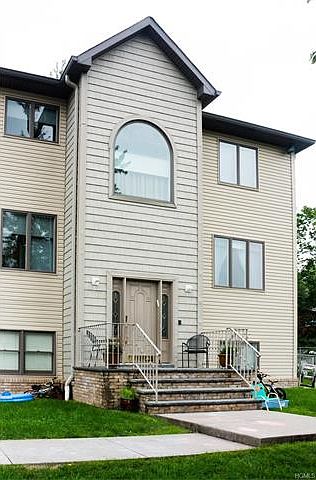 1st image of 15 Hammond St