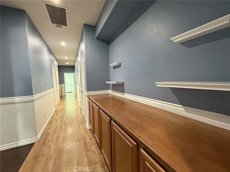 27949 Breakwater Ct — Photo 12