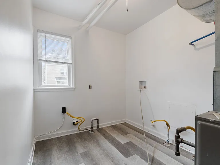 64 Midland Heights Cir E — Photo 10