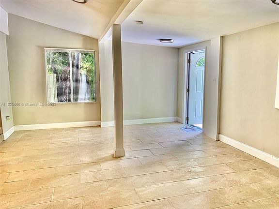 3rd image of 5707 NE Miami Ct #1