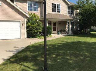 434 Majeskie Dr, Pewaukee, WI 53072