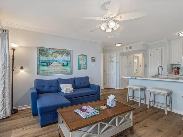 9520 Seawall Blvd APT 230, Galveston, TX 77554