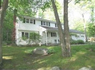 4 3rd Ave, Goffstown, NH 03045