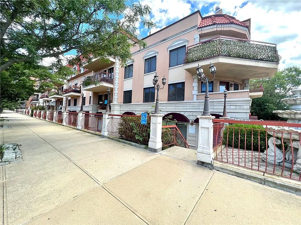 1st image of 3165 Emmons Ave #C2