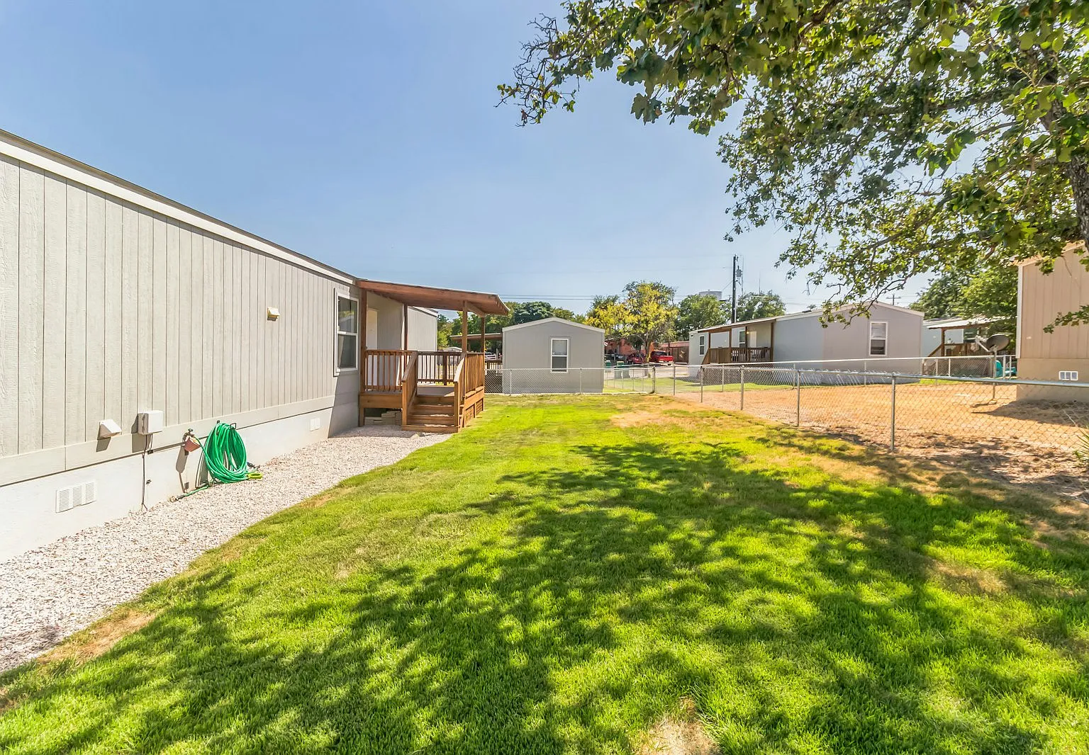108 East Castleshoals Drive — Photo 1