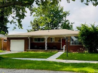 20000 Mauer St, Saint Clair Shores, MI 48080