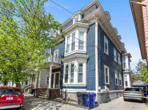 124-126 Vinton St, Providence, RI 02909