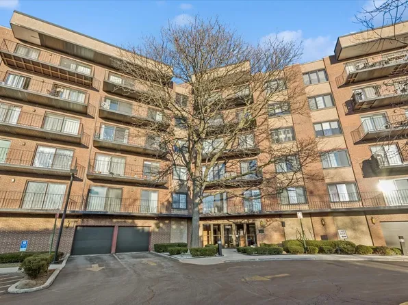 7601 Lincoln Ave APT 415, Skokie, IL 60077