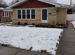 2944 W 98th St, Evergreen Park, IL 60805