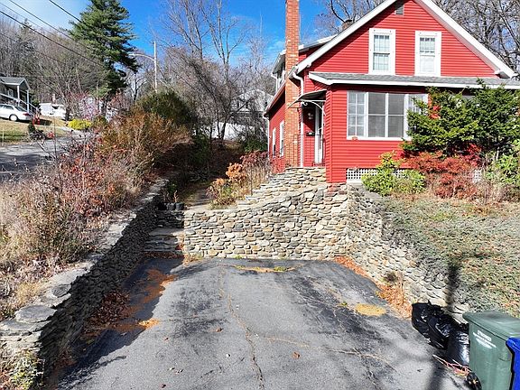3rd image of 53 Newton St