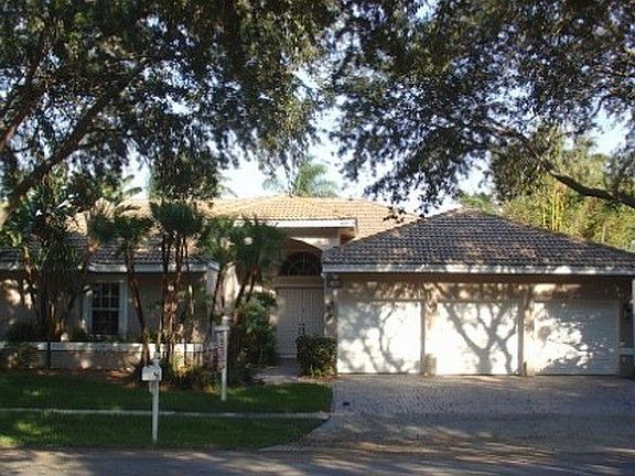 4th image of 3301 Ottawa Ln