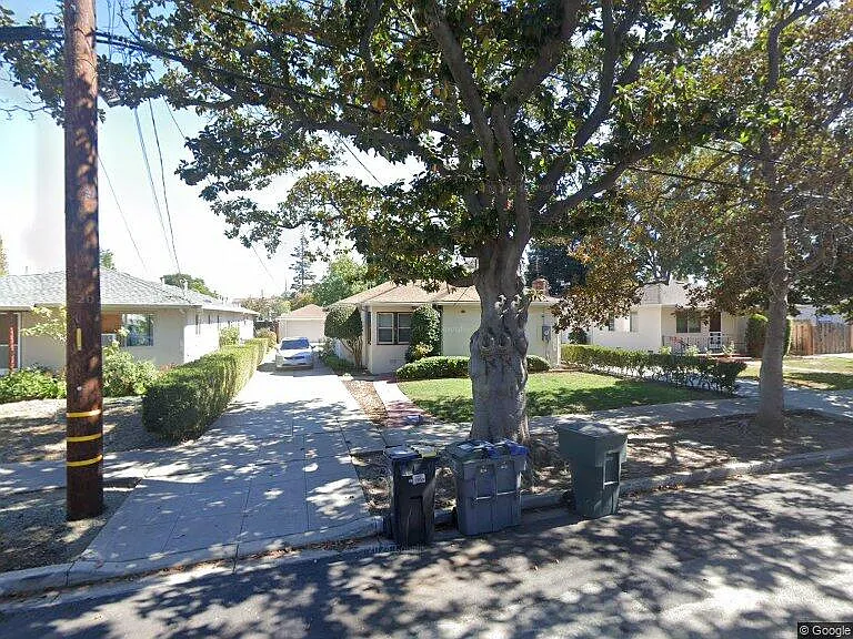 568 S Taaffe St — Photo 1