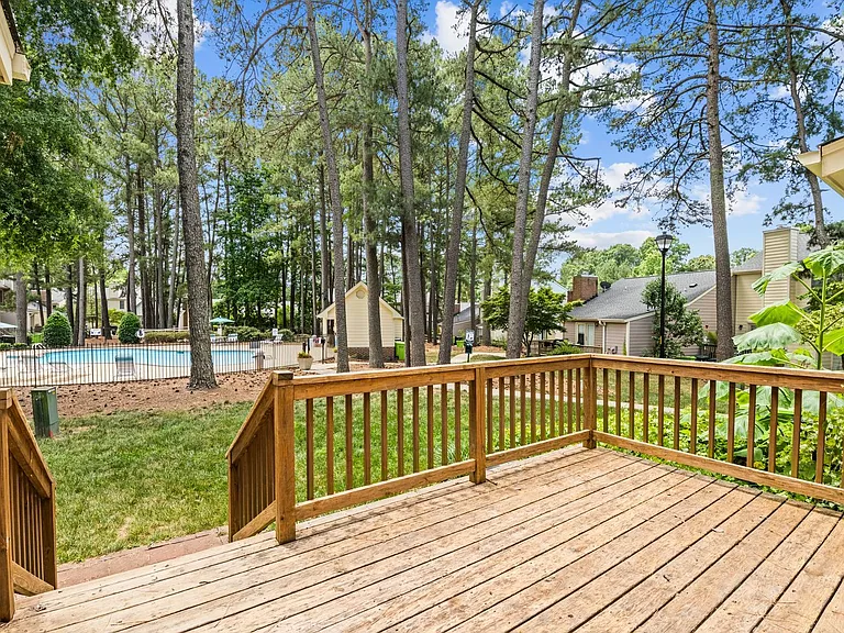 5624 Darrow Dr — Photo 26