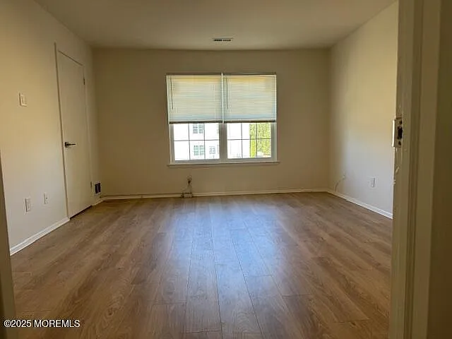 709 Zlotkin Cir #5 — Photo 32