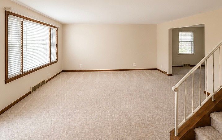 1st image of 60 Prestwick Dr #60