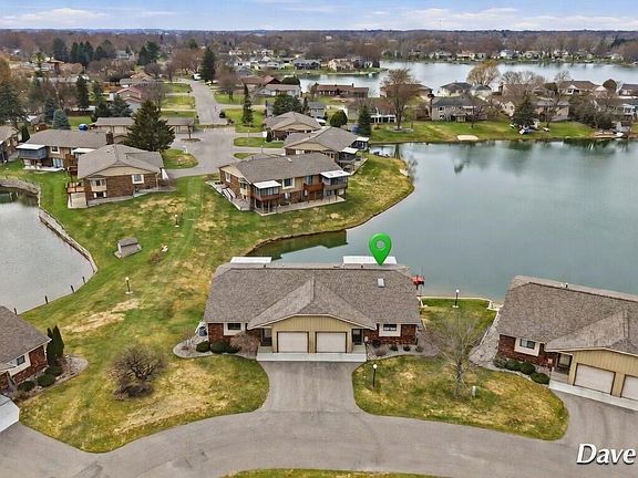 3rd image of 709 Waterview Ct SW
