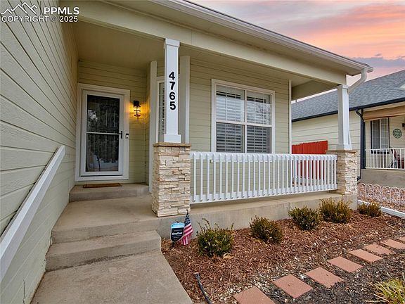 3rd image of 4765 Bridle Pass Dr
