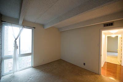 5th image of 1433 N Williams St APT 806