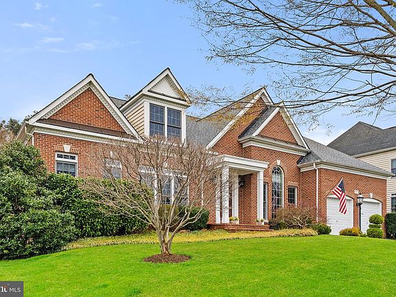 3rd image of 6037 Tinley Mill Dr