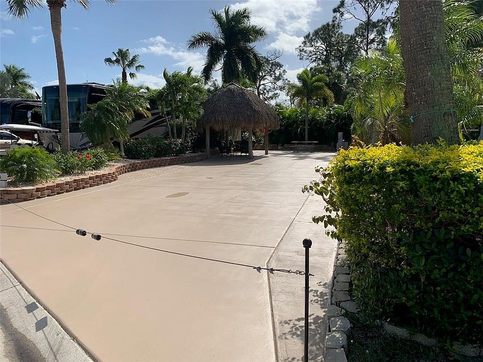 1st image of 44 NW Boundary Dr