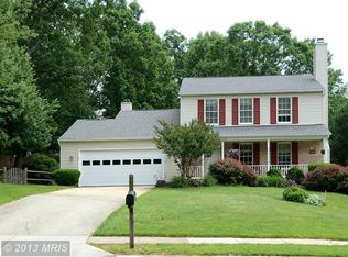 897 Young Dairy Ct, Herndon, VA 20170